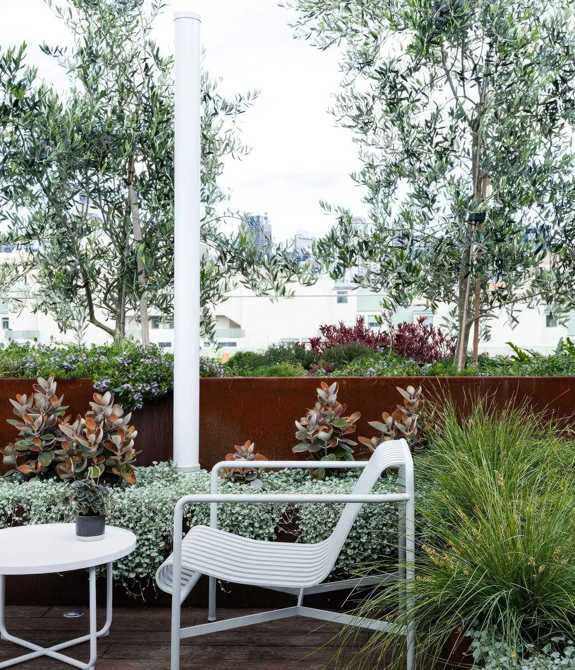 upADAMROBINSONDESIGNLandscapeDesignRooftopGardenSydneyPyrmont4152-fix-standard-scale-200x.jpg