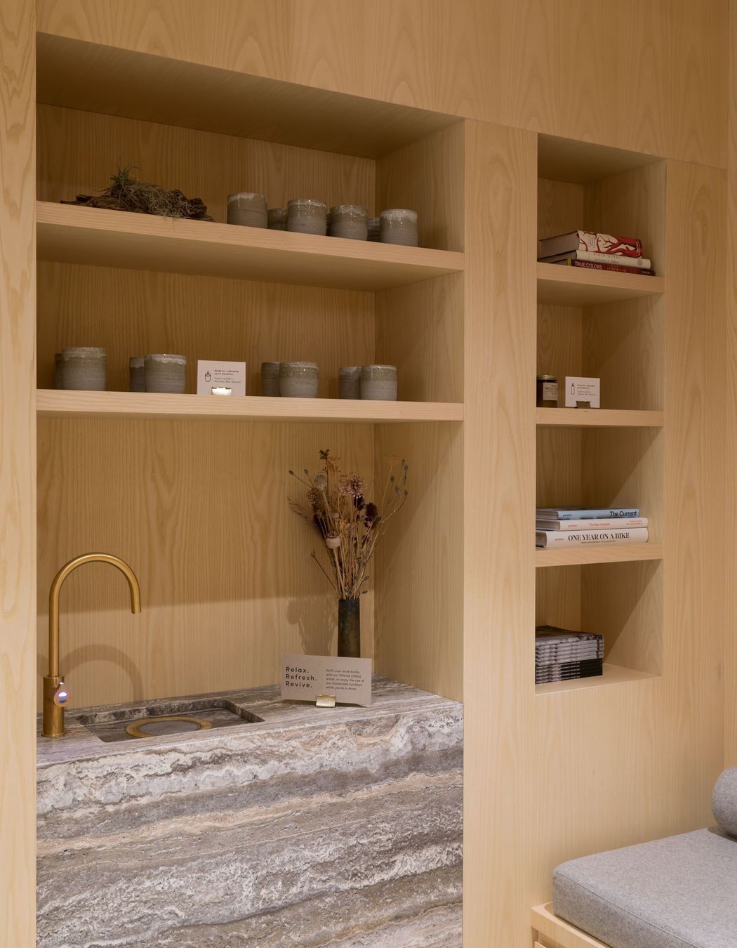 Prime Veneer in American Ash Crown Cut, Designed by Pennant and Triumph, Joinery by Retail Dimension