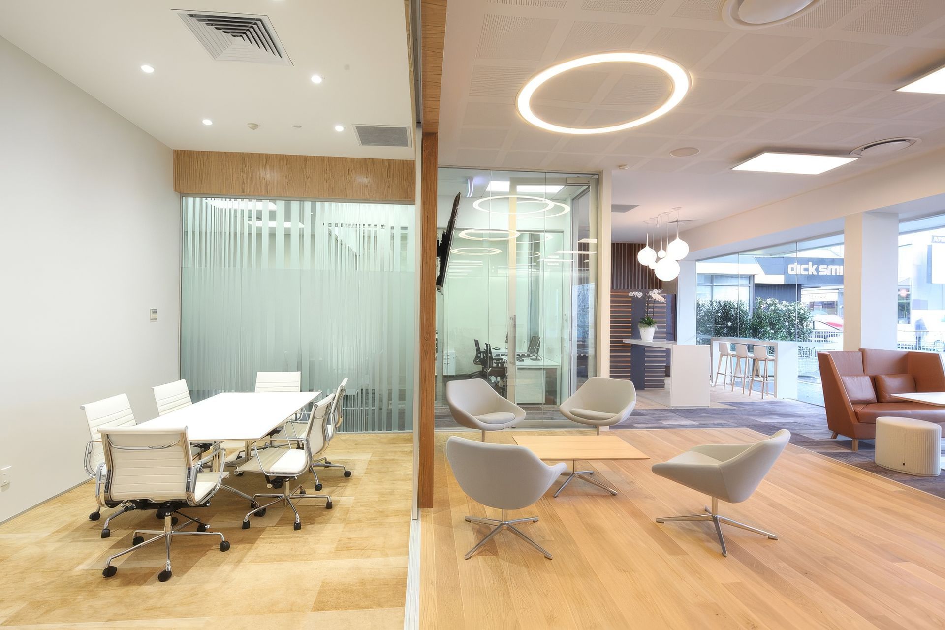 Bayleys-Remuera-Lighting-Solutions-13703-upscaled-by-Replicate.jpg