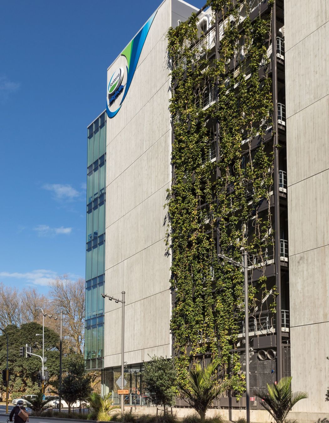 Fonterra foliage growing wires, Auckland Central