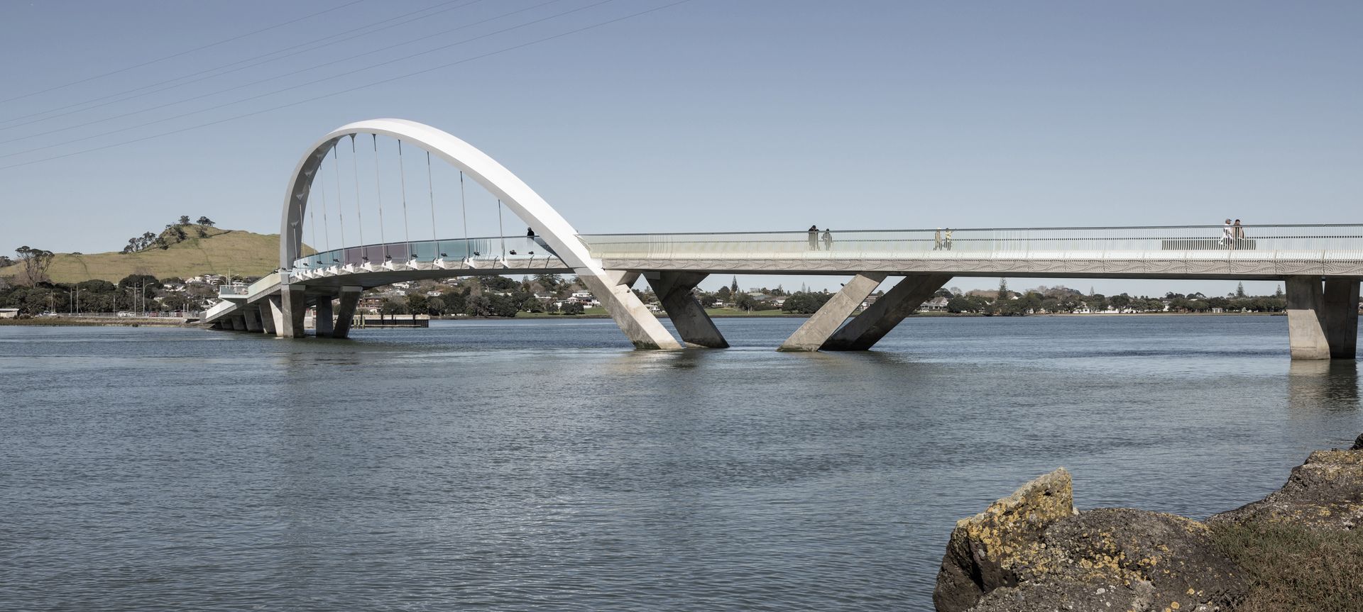 Ngā Hau Māngere Bridge banner