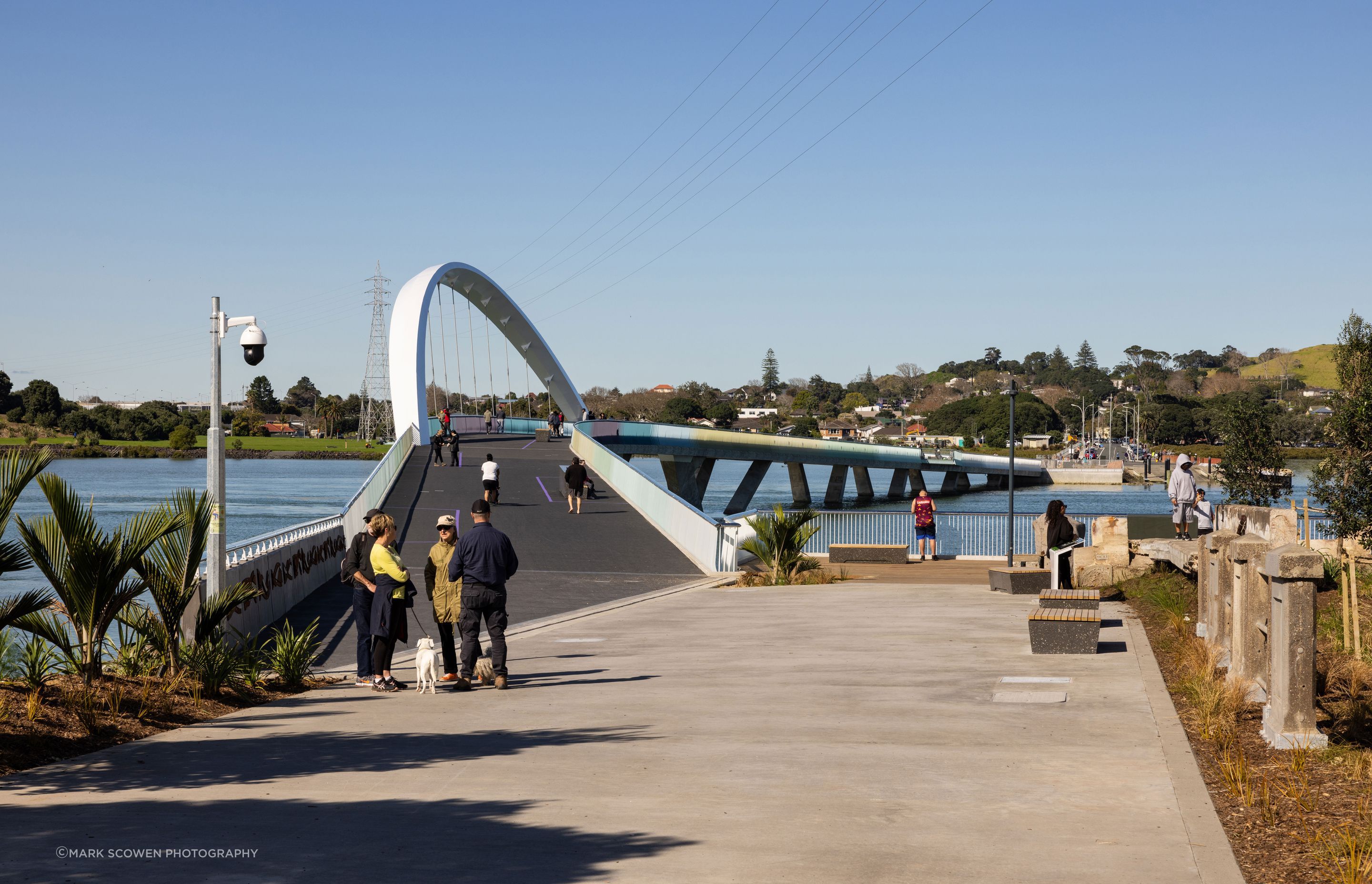 Ngā Hau Māngere Bridge