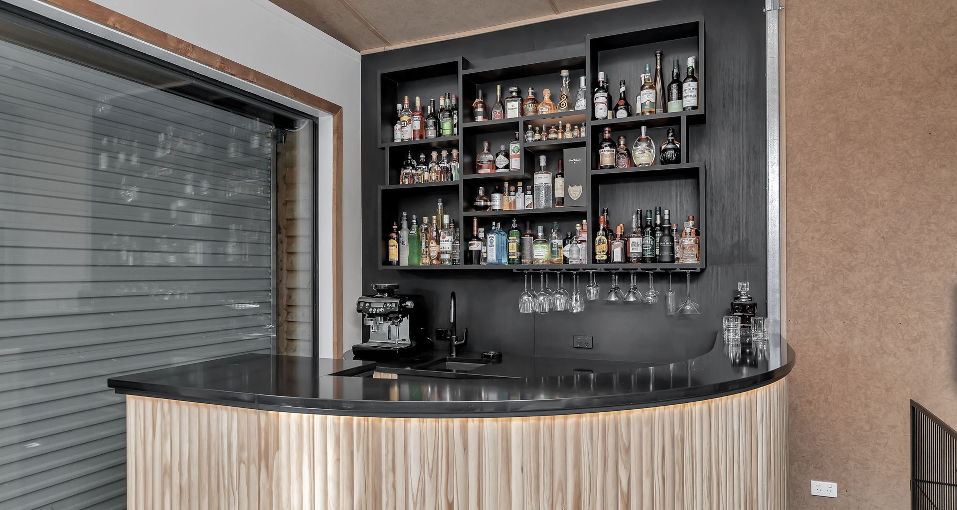 Taurikura Cocktail Bar banner