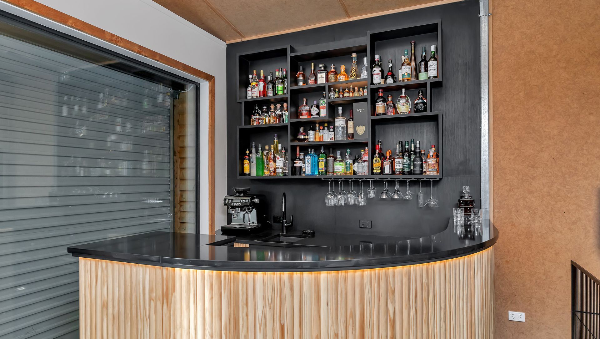 Taurikura Cocktail Bar banner