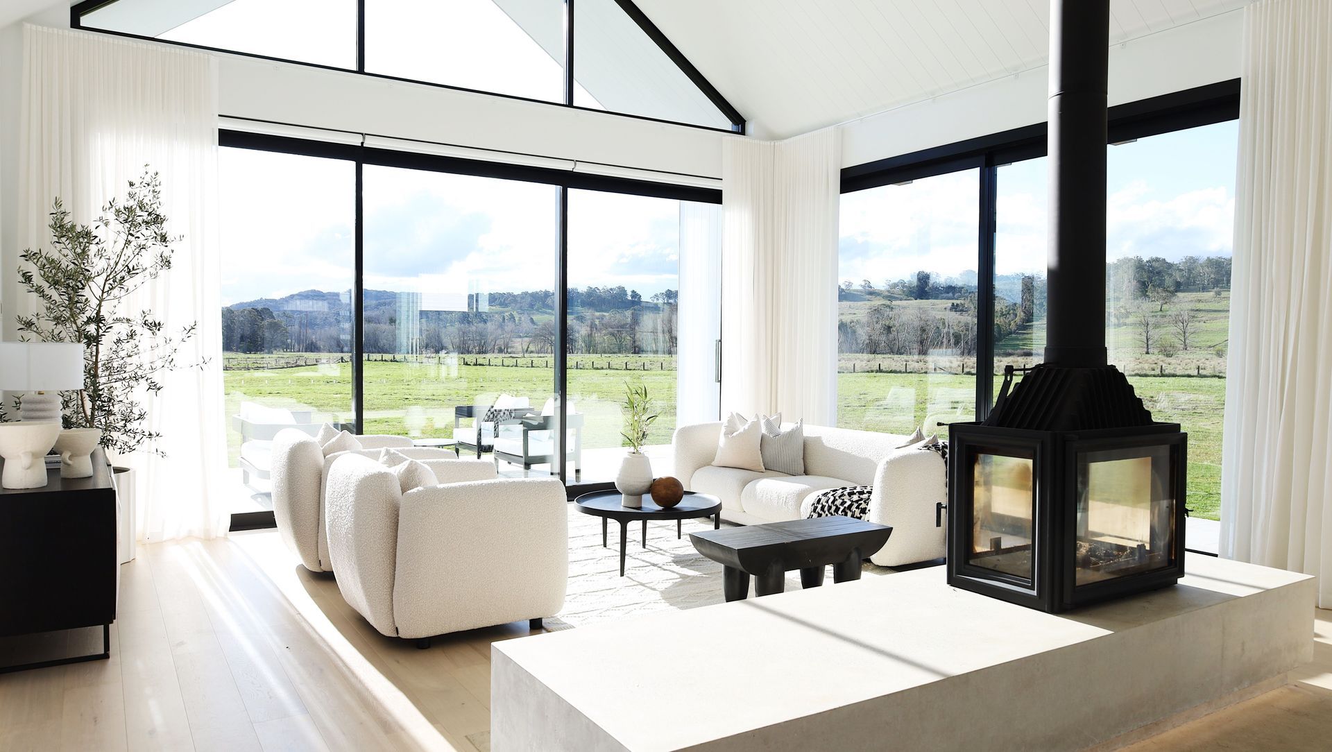 Modern Masterpiece Bowral banner