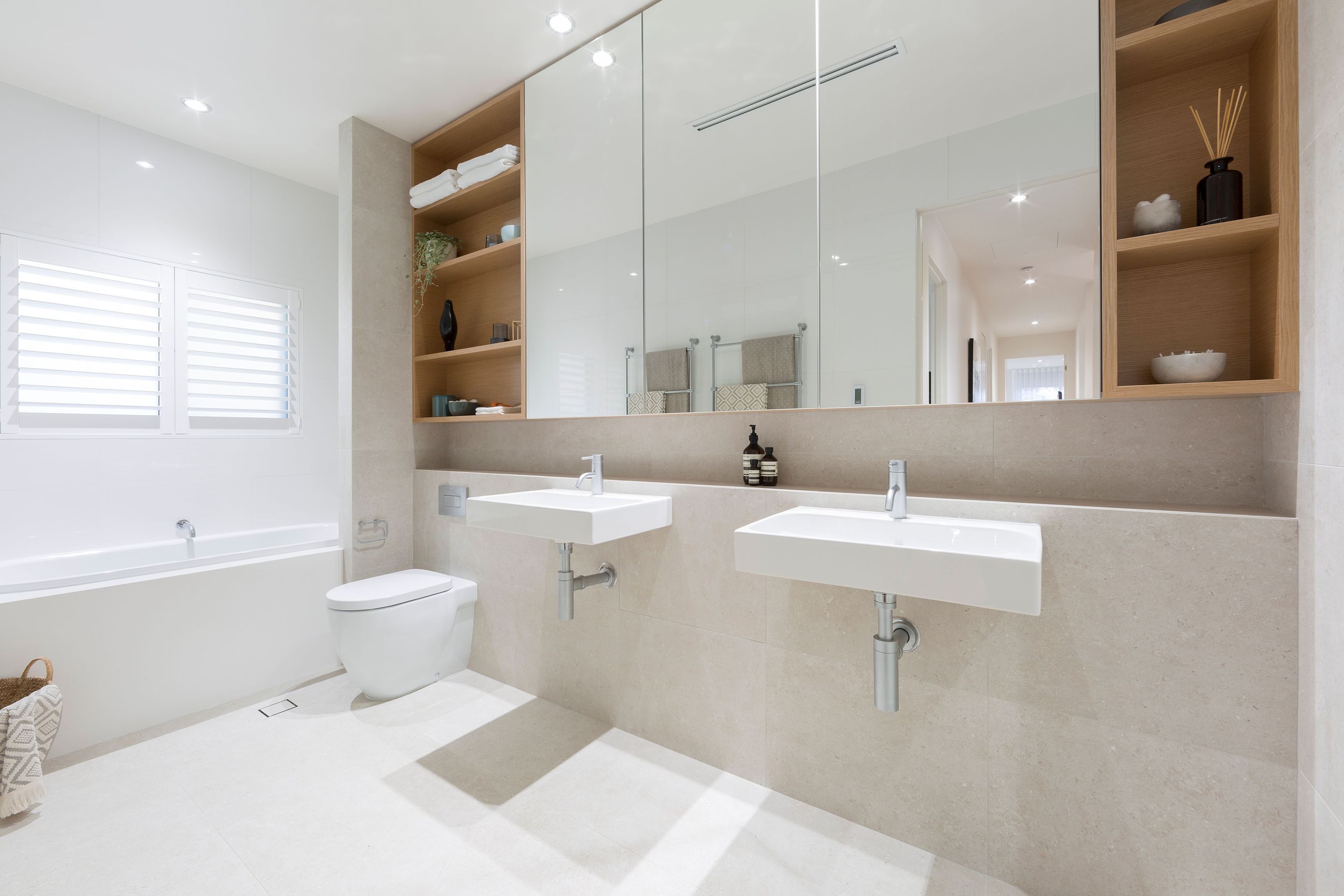 R + J Residence