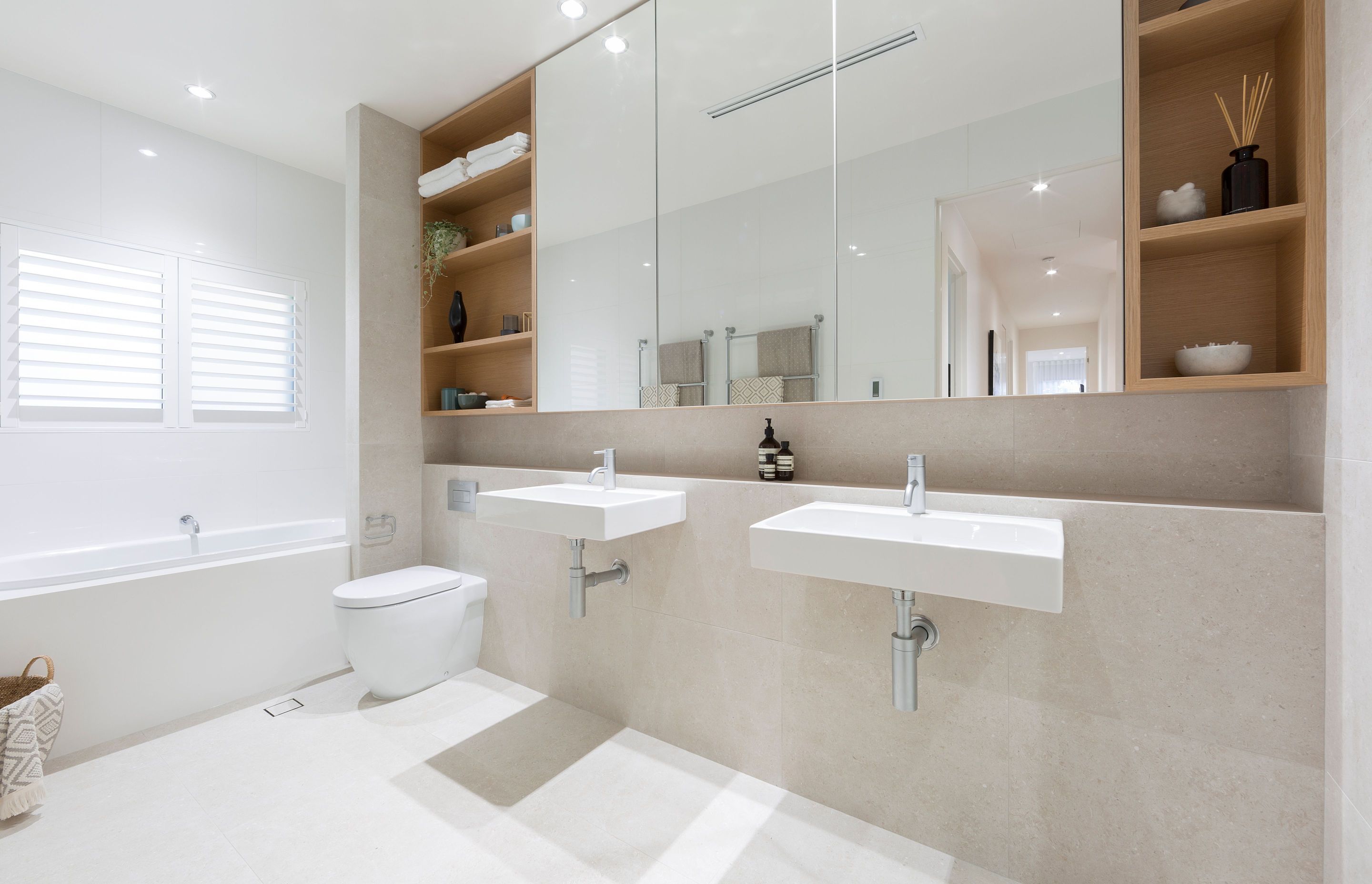 R + J Residence