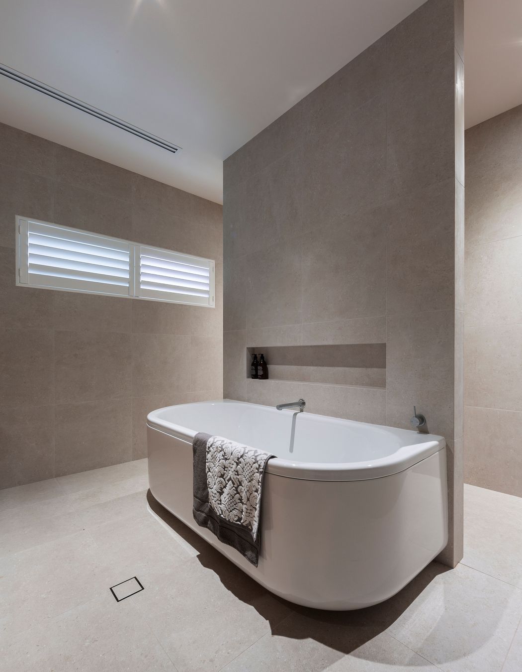 R + J Residence