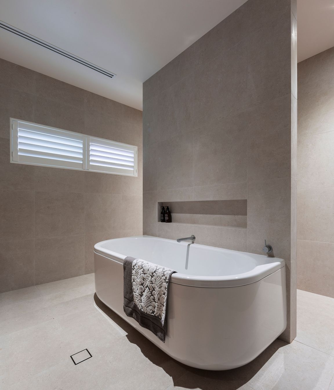 R + J Residence