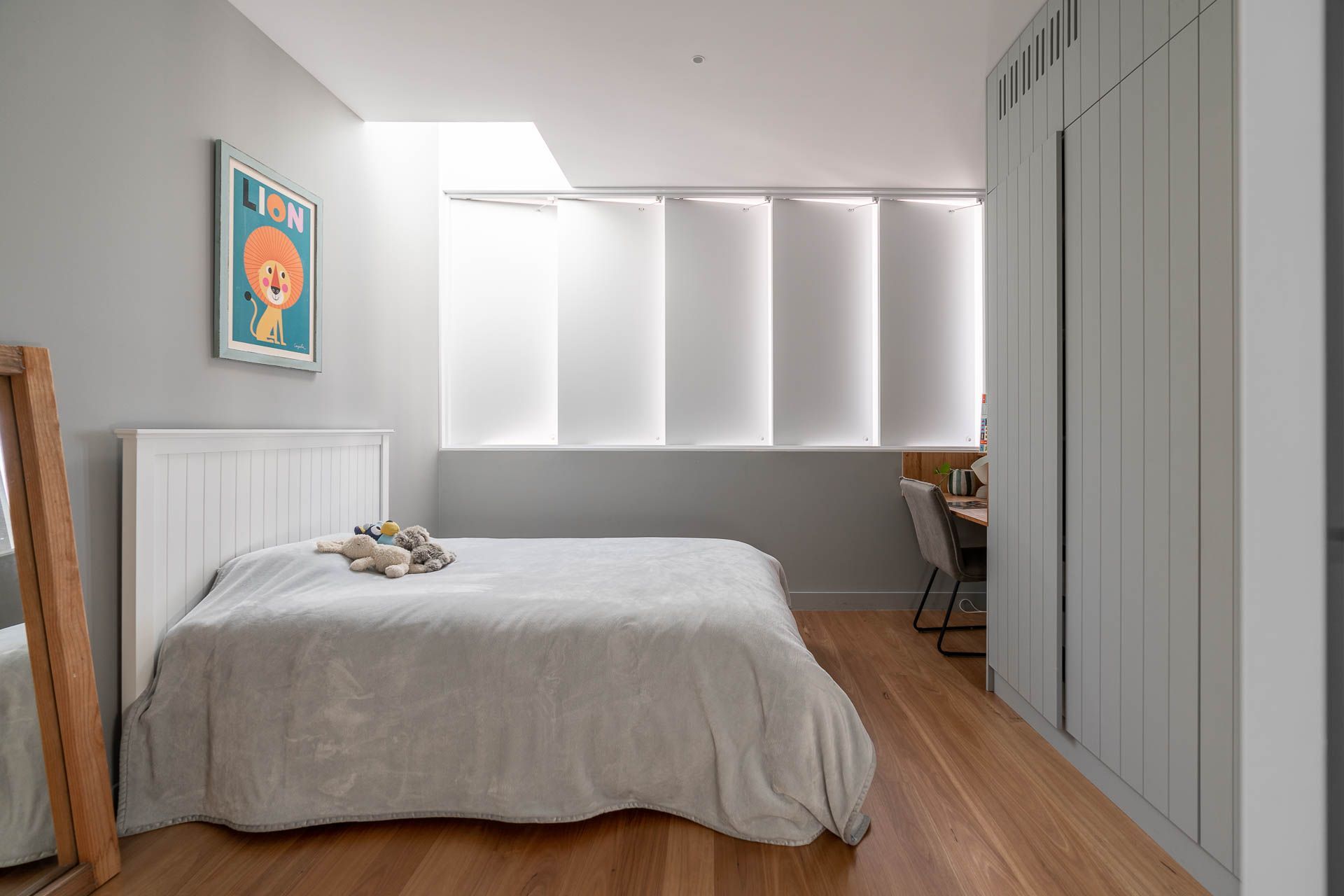 Minimalist guest bedroom