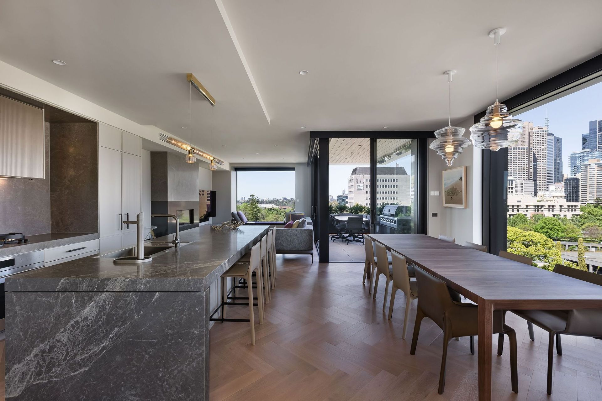 372-380AlbertRdEastMelbourne-2.jpg
