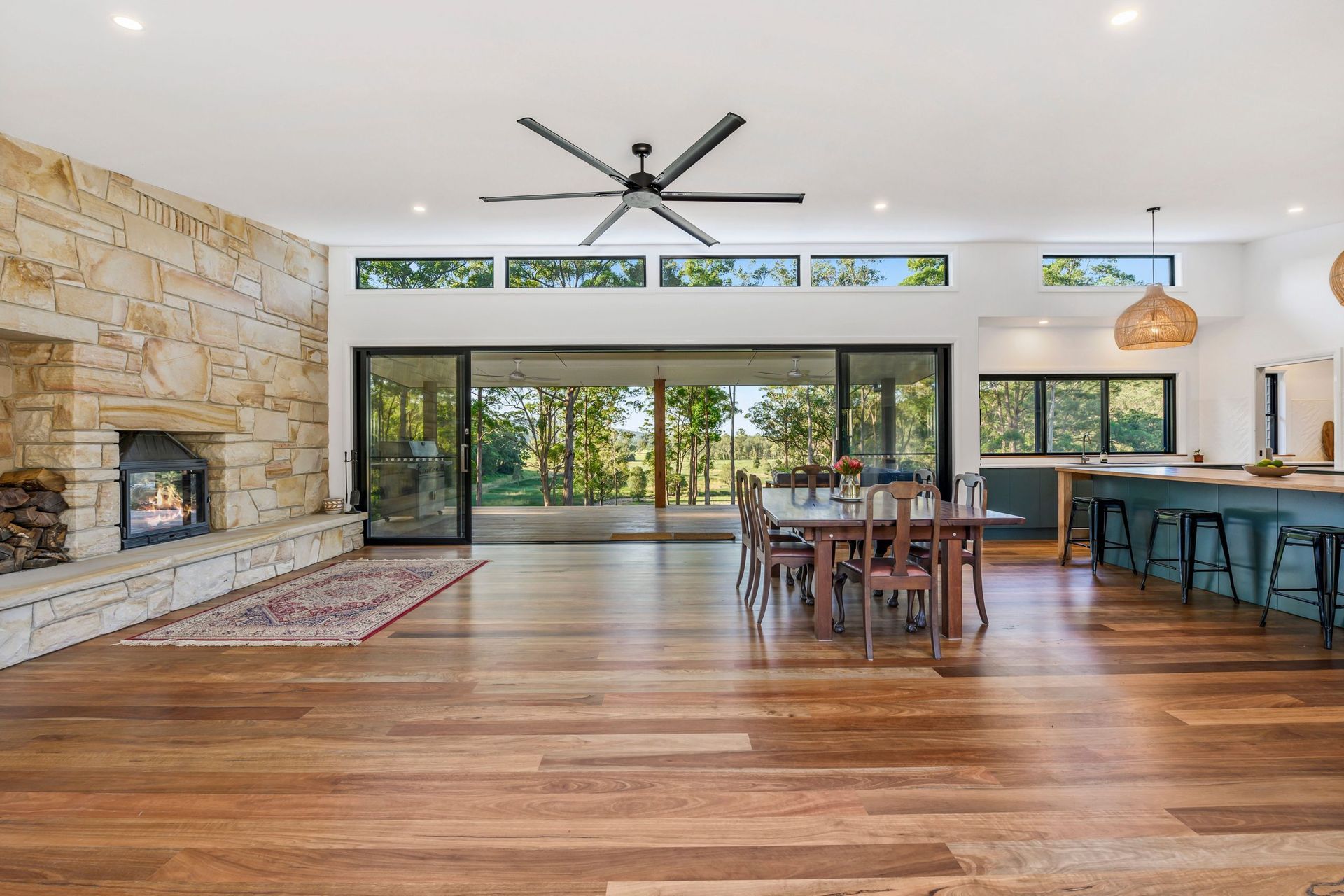 ##Britinya, QLD (Seguin Multivision 8000 2 Sided)