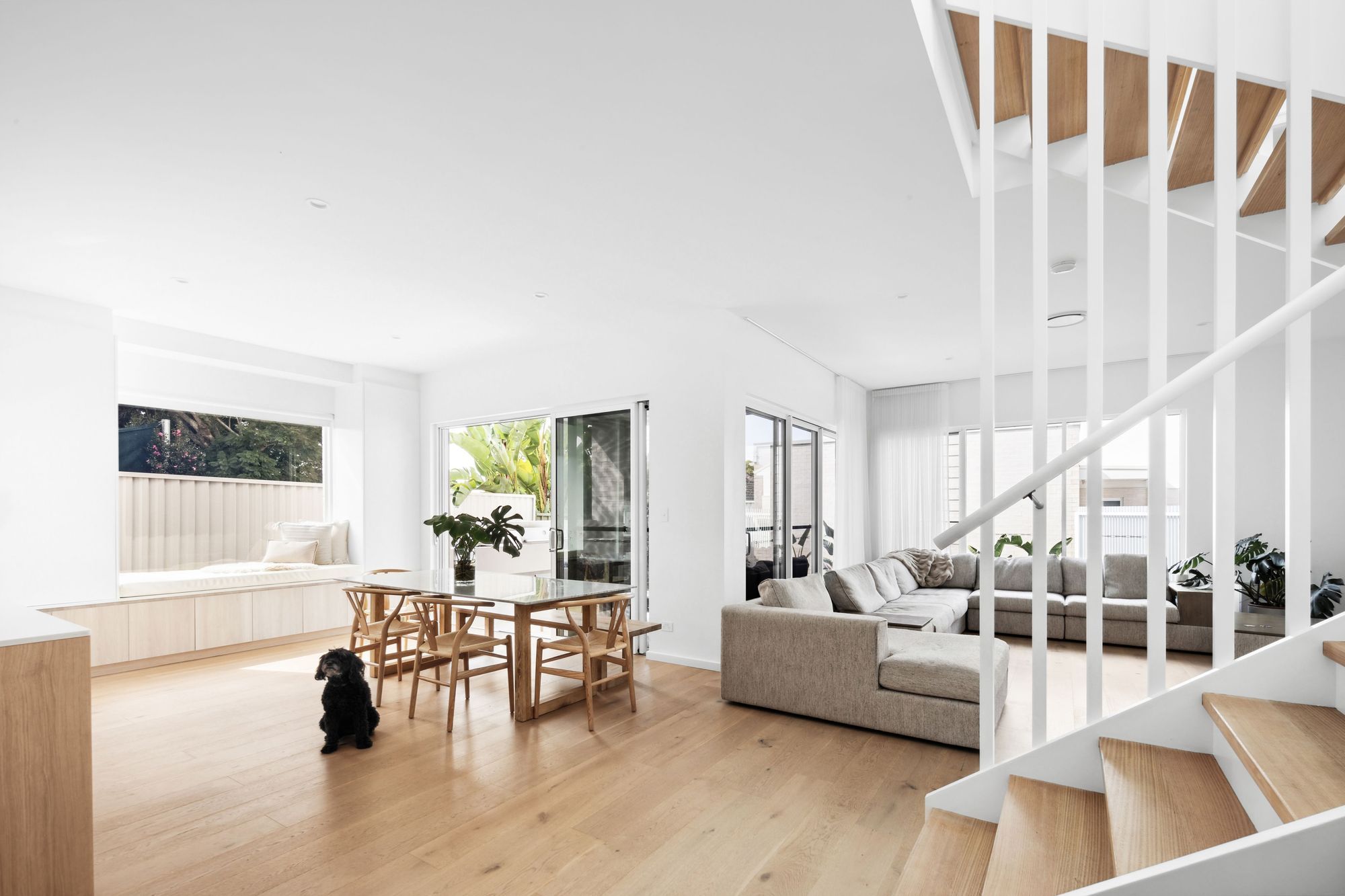 68KareenaRoadMirandaHighLivingDining2.jpg
