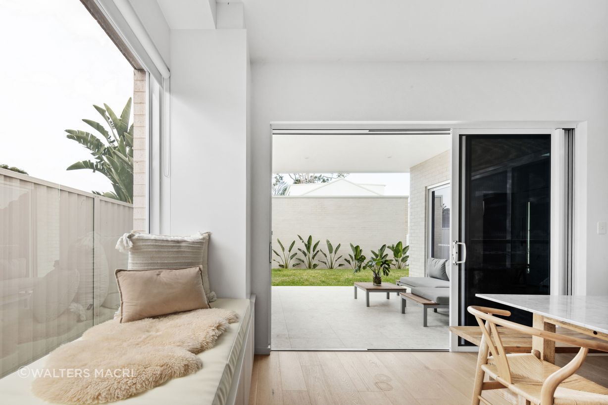 68KareenaRoadMirandaHighView.jpg