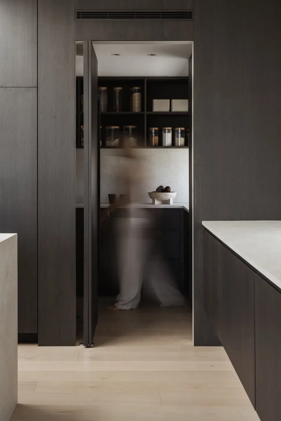 69effad560e3e6ca0d8263c4Pipi20Rd20-20VidaPlank20Pumice20Engineered20Timber20Flooring206.webp