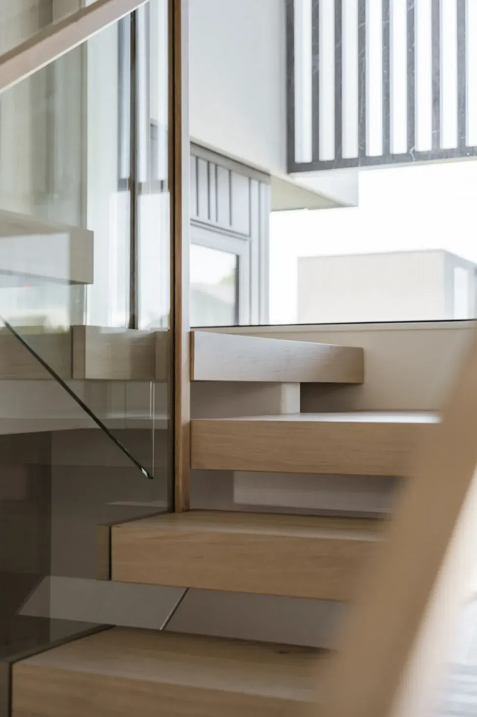 69effaf9fa14f2b61d95f157Pipi20Rd20-20VidaPlank20Pumice20Engineered20Timber20Flooring209-p-1600.webp
