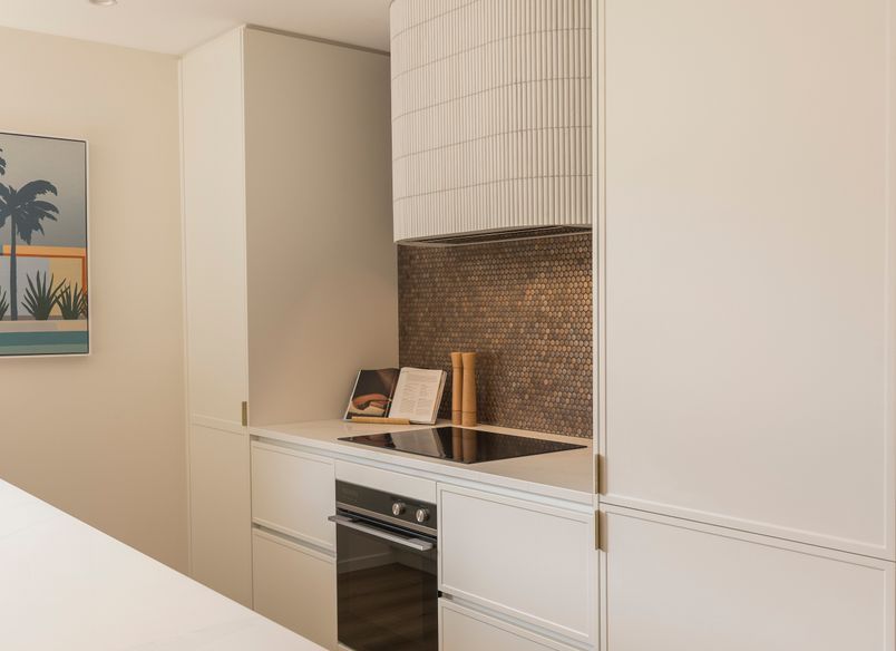 Curves, Copper, and Desert Cool: A Palm Springs-Inspired Kitchen