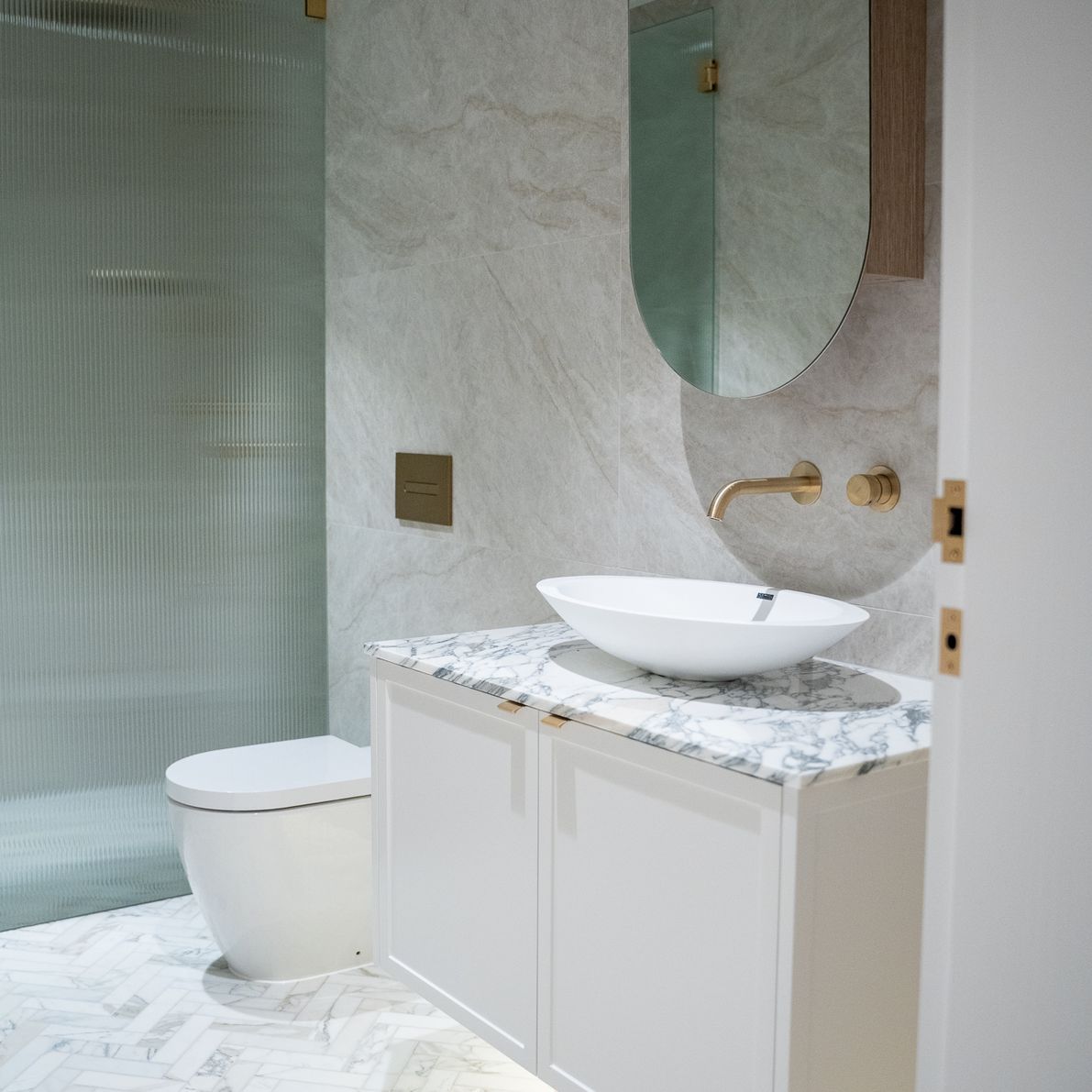 EW109036.jpg