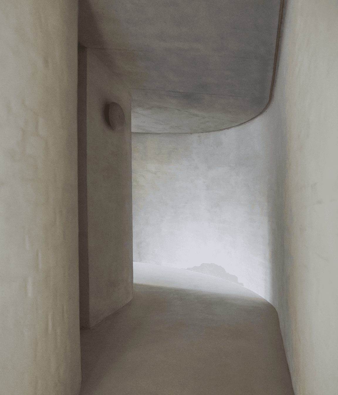 HALLWAYPLATEAUPROJECT02.png