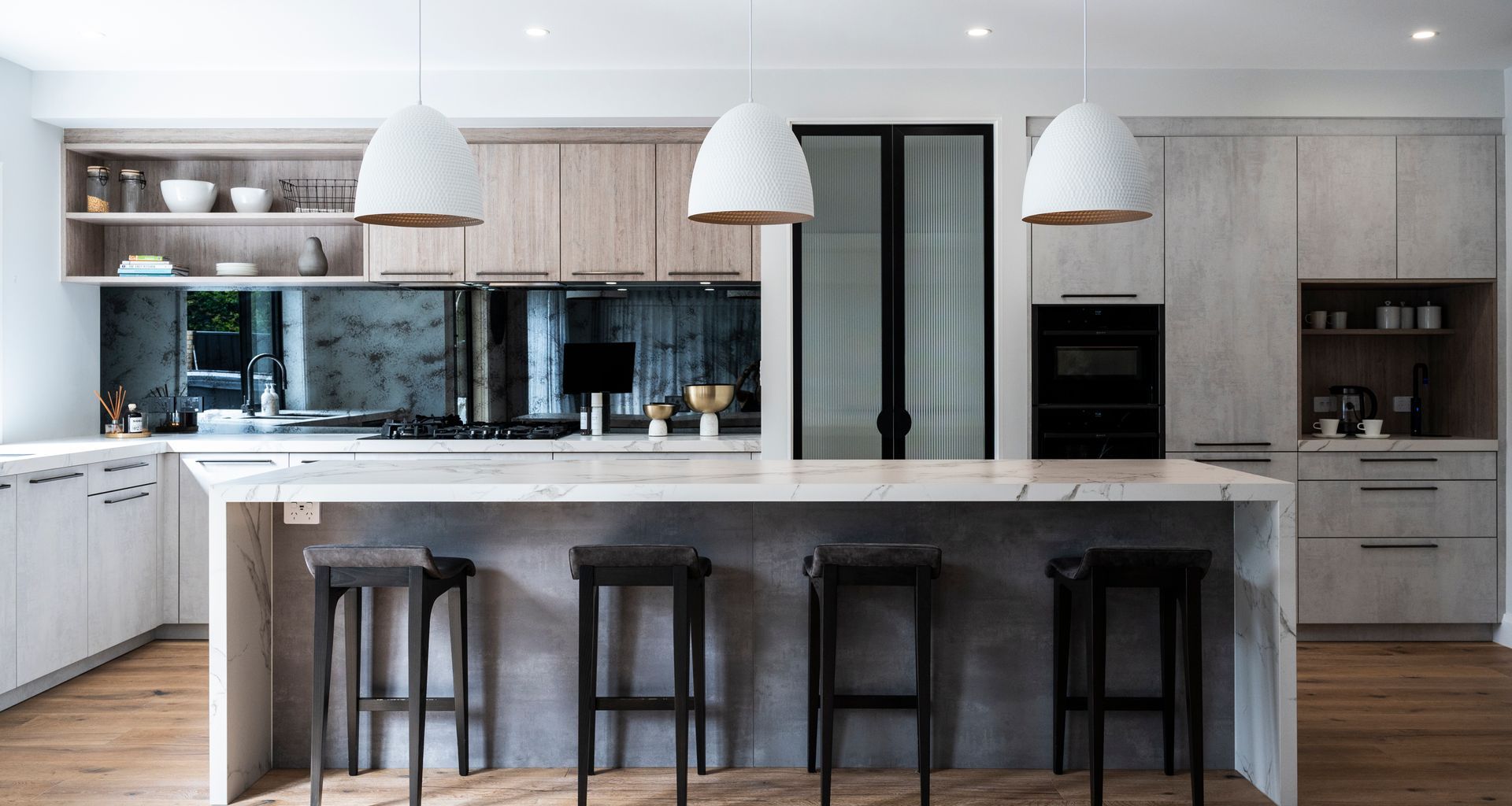 Grey Antique Splashback and Bar banner