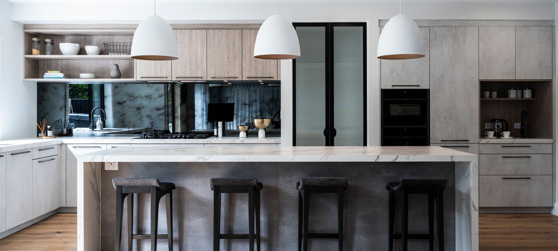 Grey Antique Splashback and Bar banner