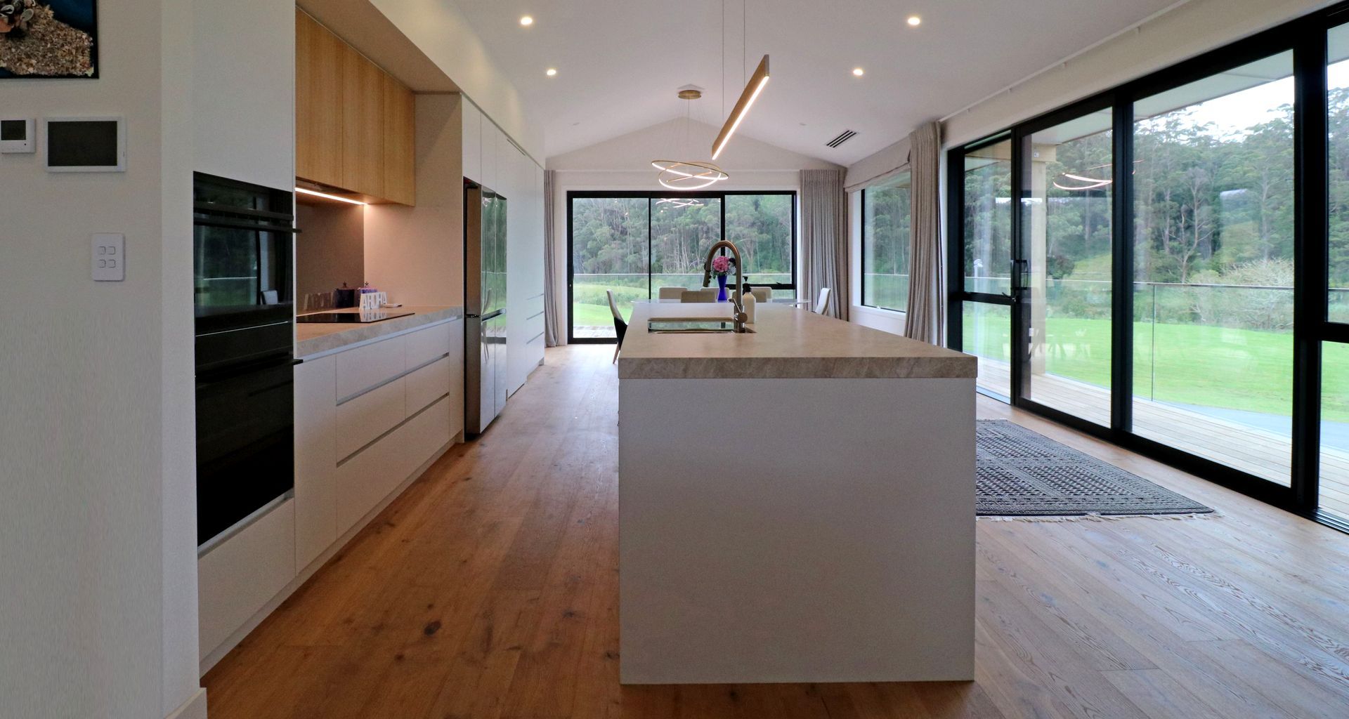 Florim Tops with American Oak banner