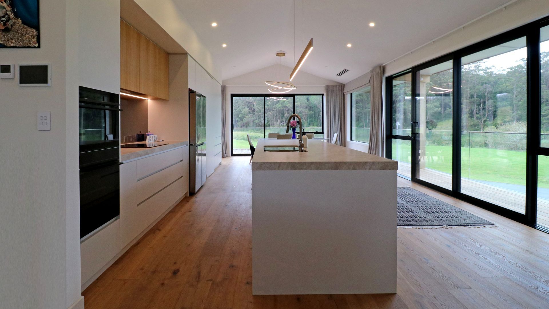 Florim Tops with American Oak banner