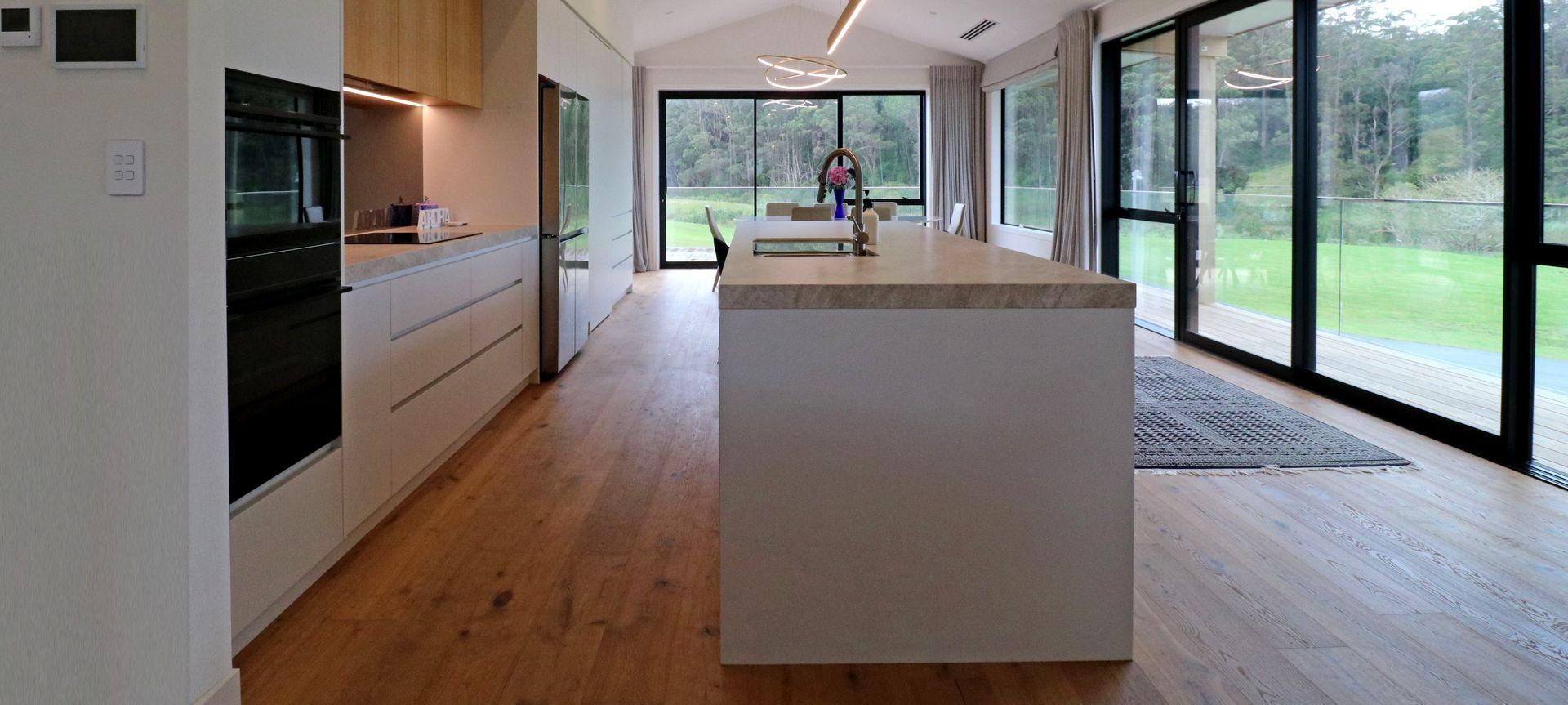 Florim Tops with American Oak banner