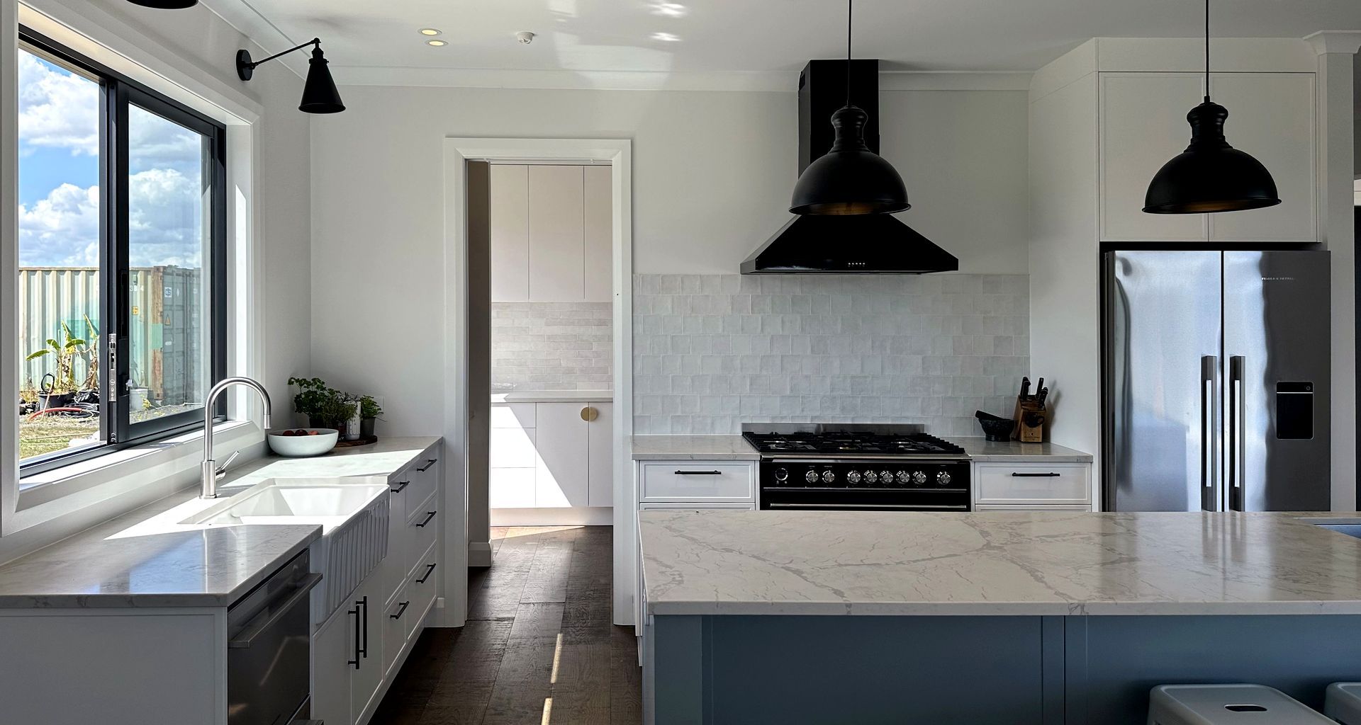 Countryside Elegance Kitchen and Laundry New Build banner