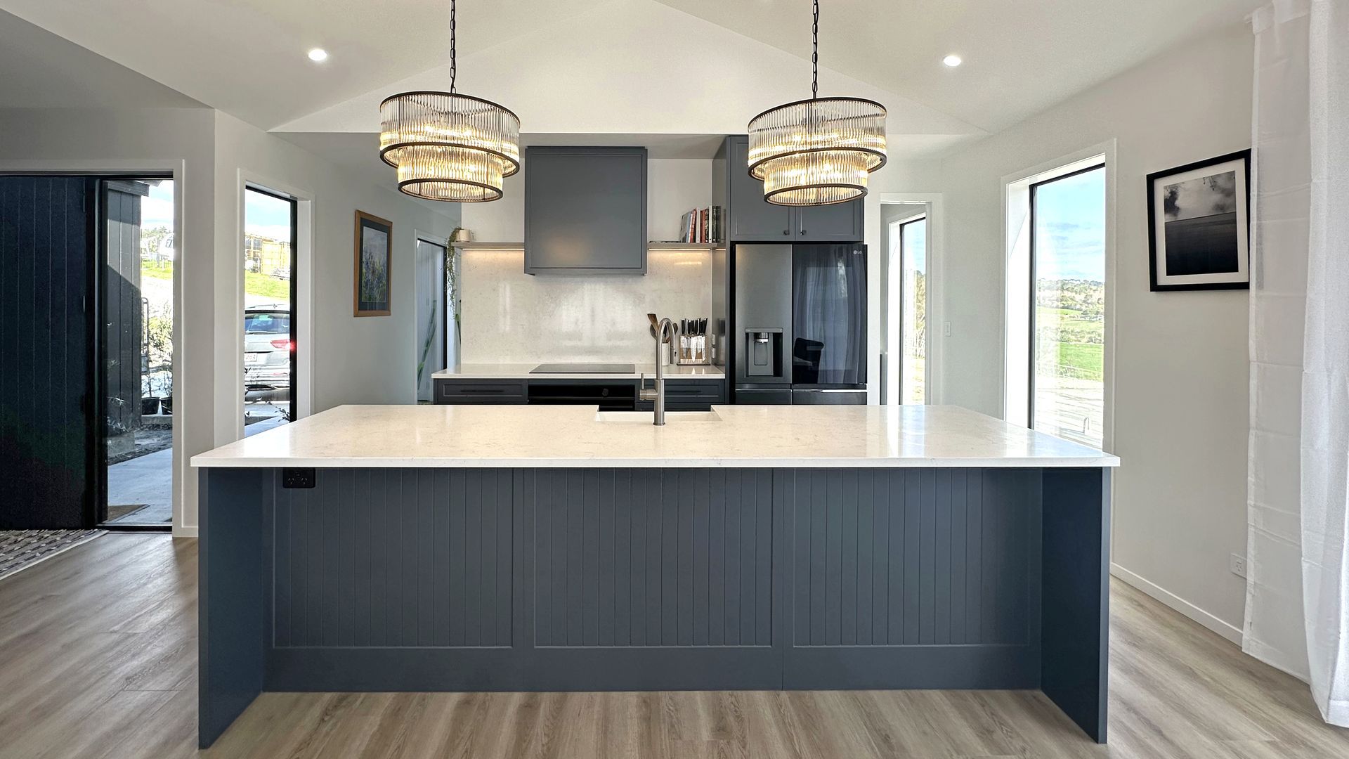 Modern Elegance in the Country banner