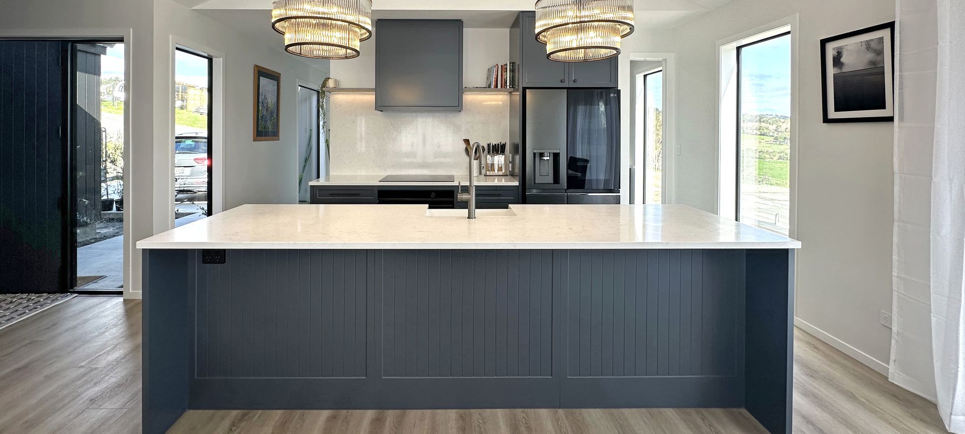 Modern Elegance in the Country banner