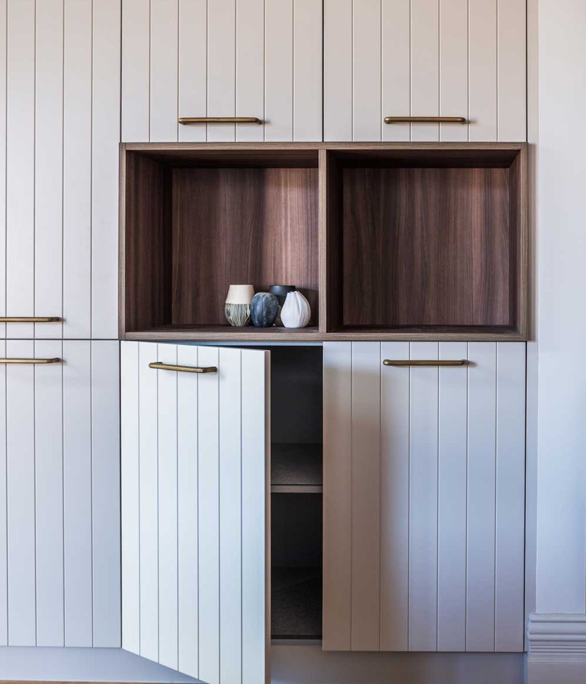 Modern-luxury-kitchen-renovation-using-Nikpol-Navurban-Quartzite-liebherr-fridge-miele-ovens-sirius-rangehoods-zip-tap-abey-sinks-071.jpg