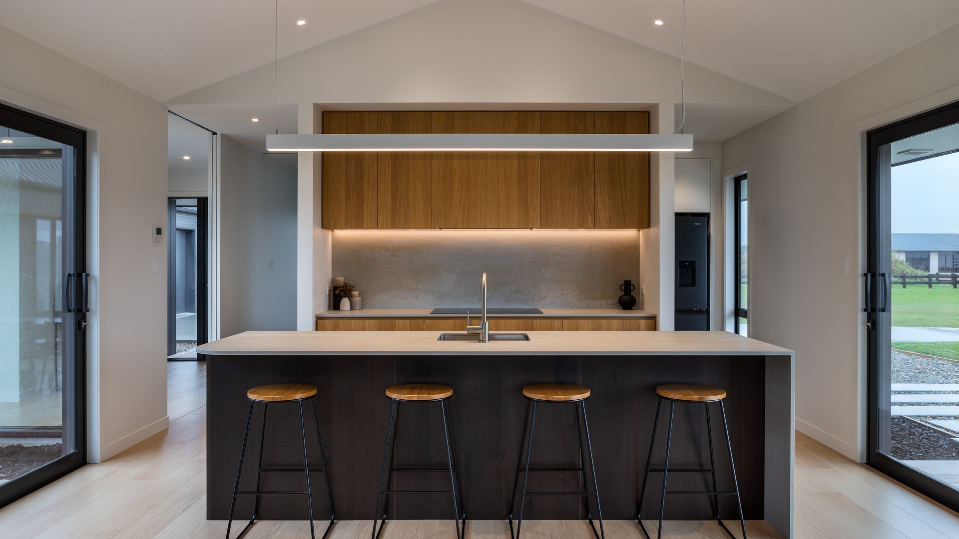 Newform Studio - Natural Oak Veneers