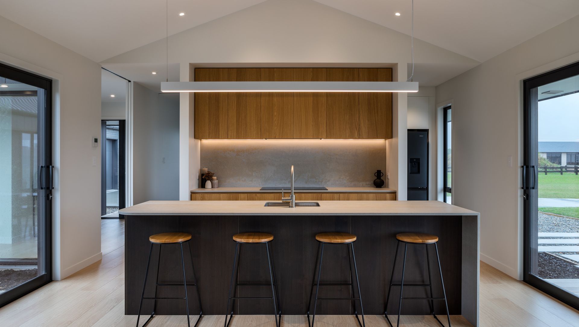 Newform Studio - Natural Oak Veneers