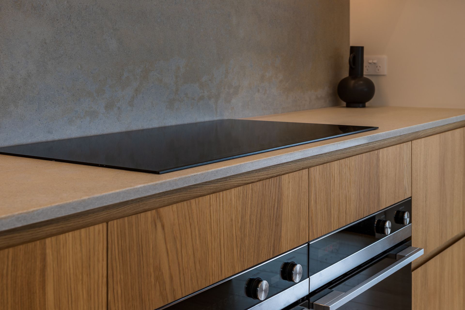 Newform Studio - Natural Oak Veneers