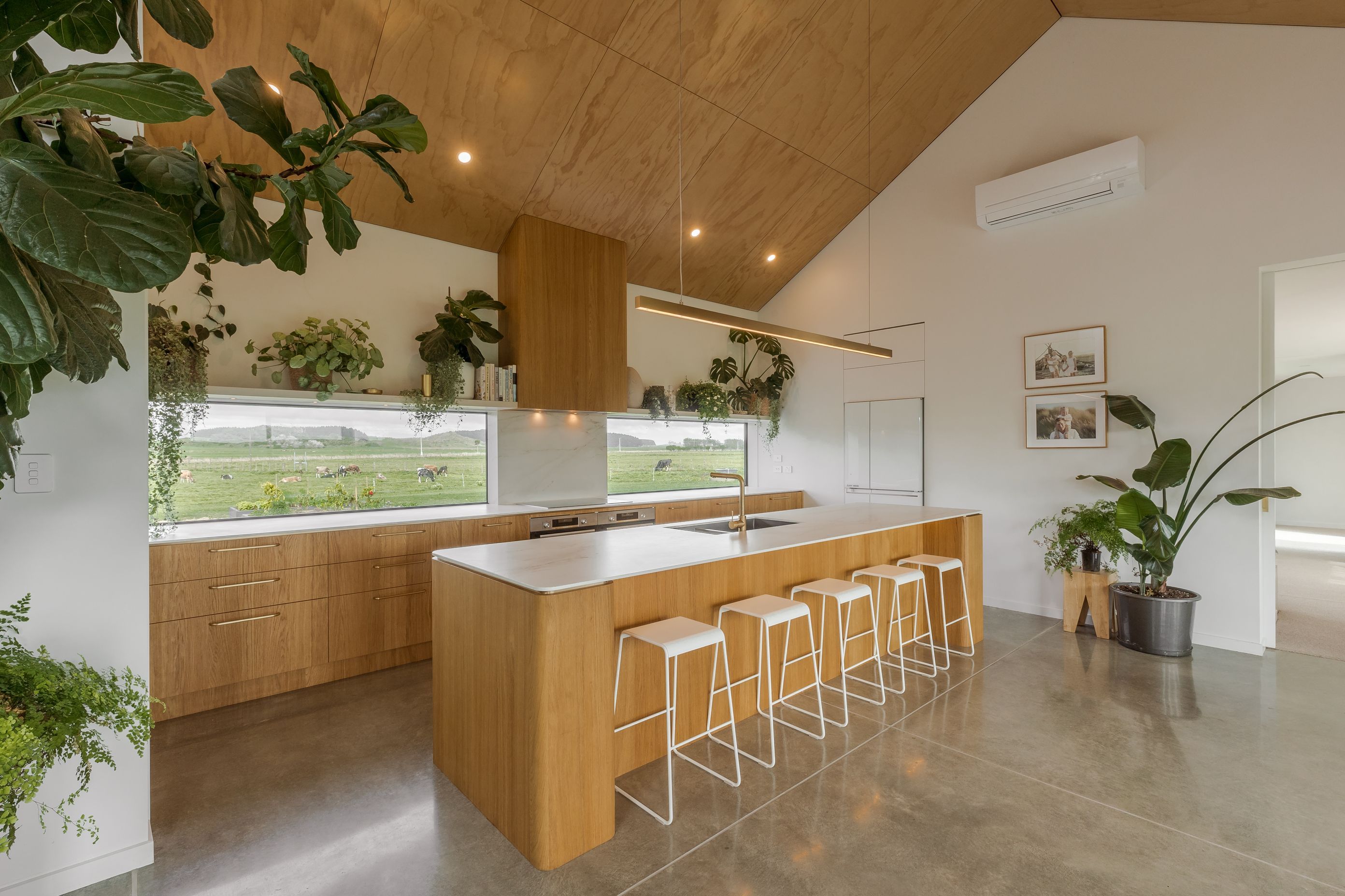 Oturoa Home