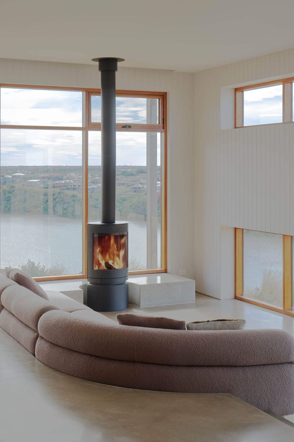 RiverHouse05.jpg