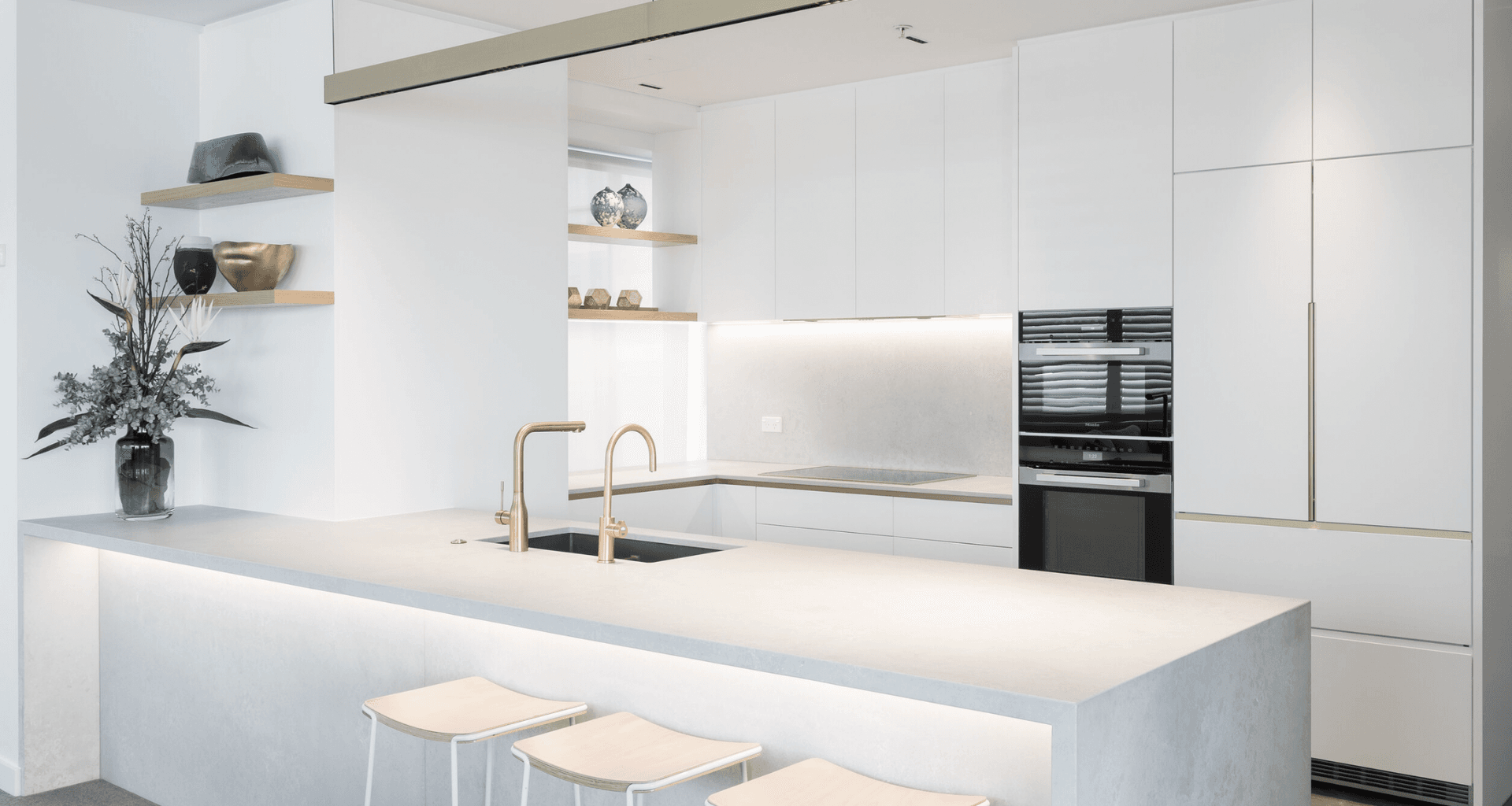 City Apartment banner