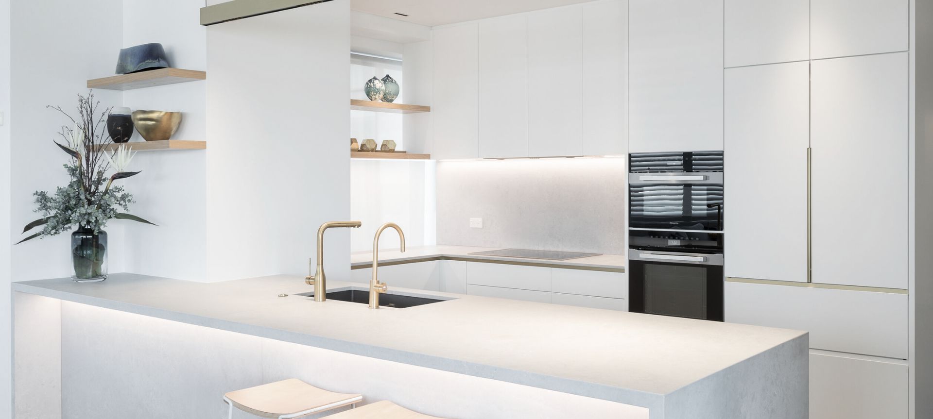City Apartment banner