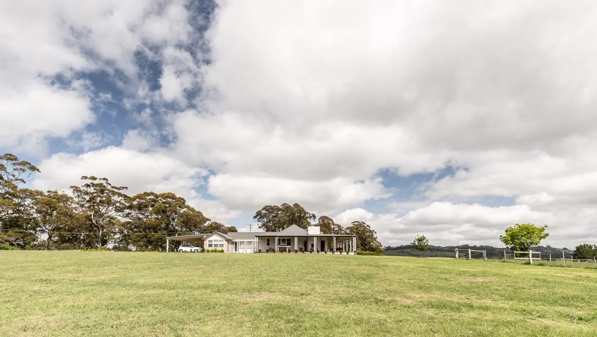 Sittingborne House banner