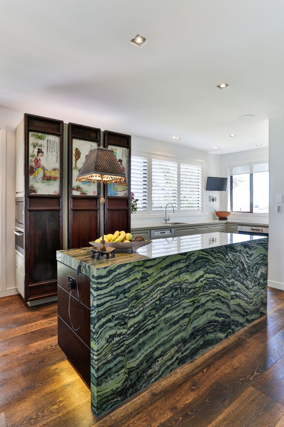 up4St-Marys-Bay-villa-kitchen-design-Jennie-Dunlop-Dunlop-Design-fix-standard-scale-150x.jpg