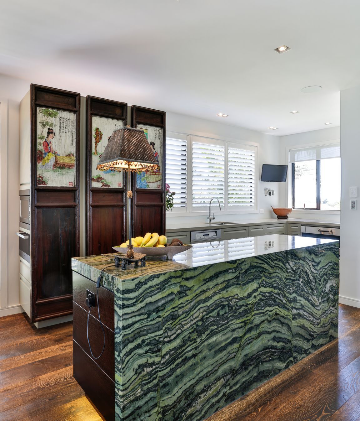 up4St-Marys-Bay-villa-kitchen-design-Jennie-Dunlop-Dunlop-Design-fix-standard-scale-150x.jpg