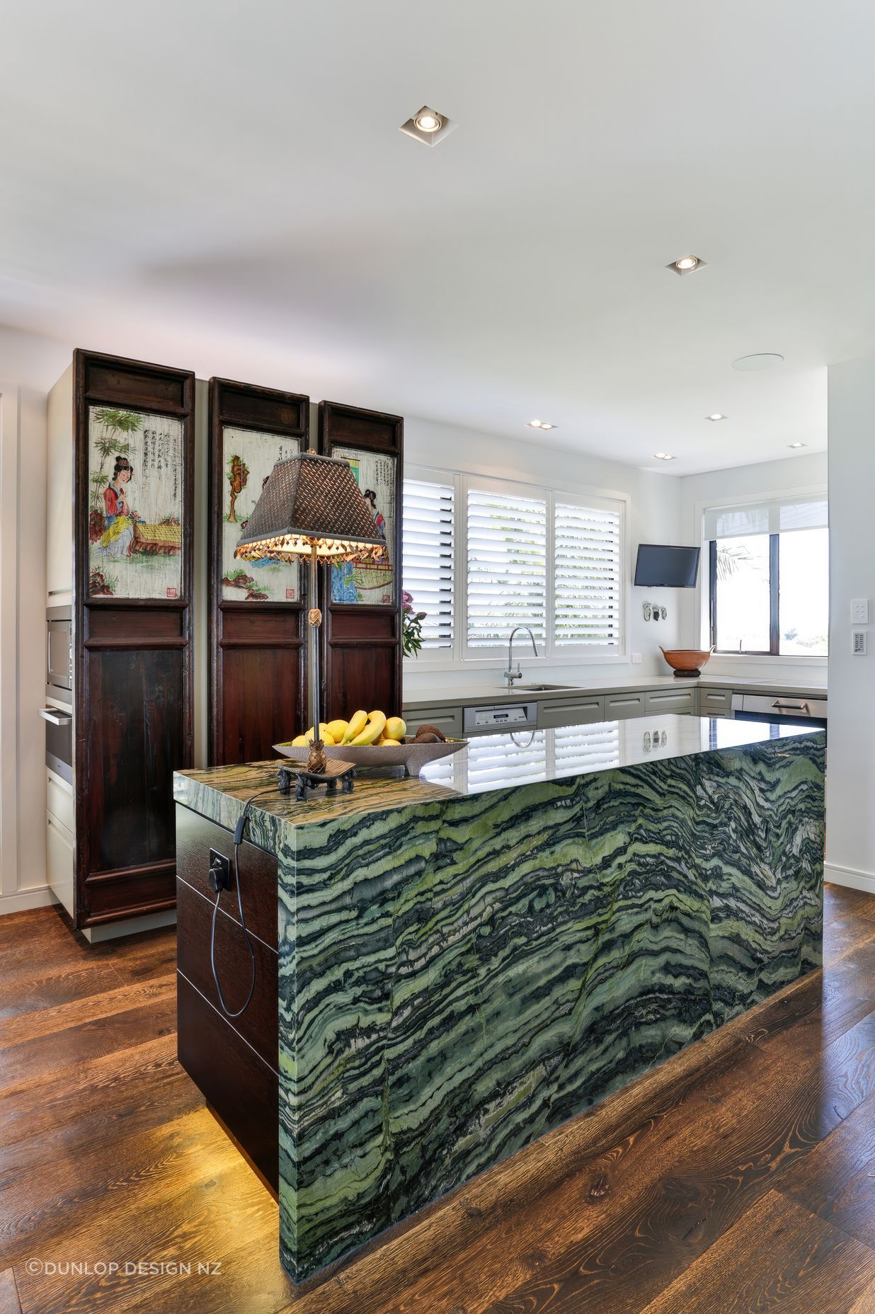 up4St-Marys-Bay-villa-kitchen-design-Jennie-Dunlop-Dunlop-Design-fix-standard-scale-150x.jpg