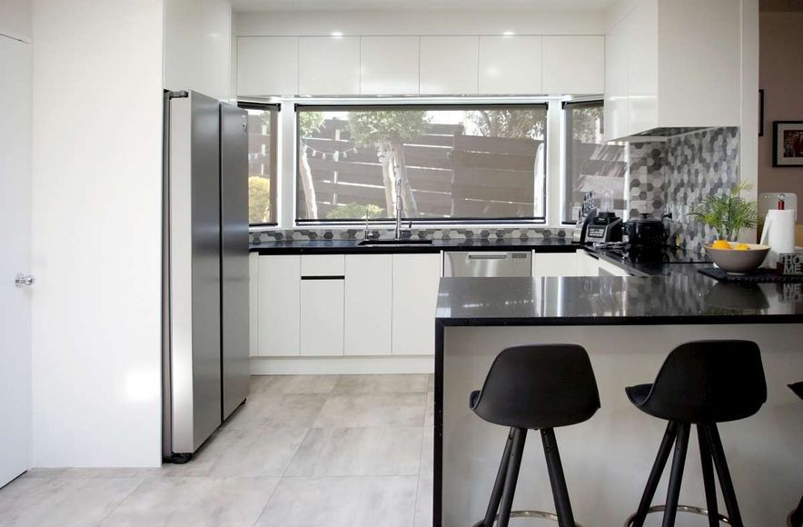Retro Style Black and White Kitchen
