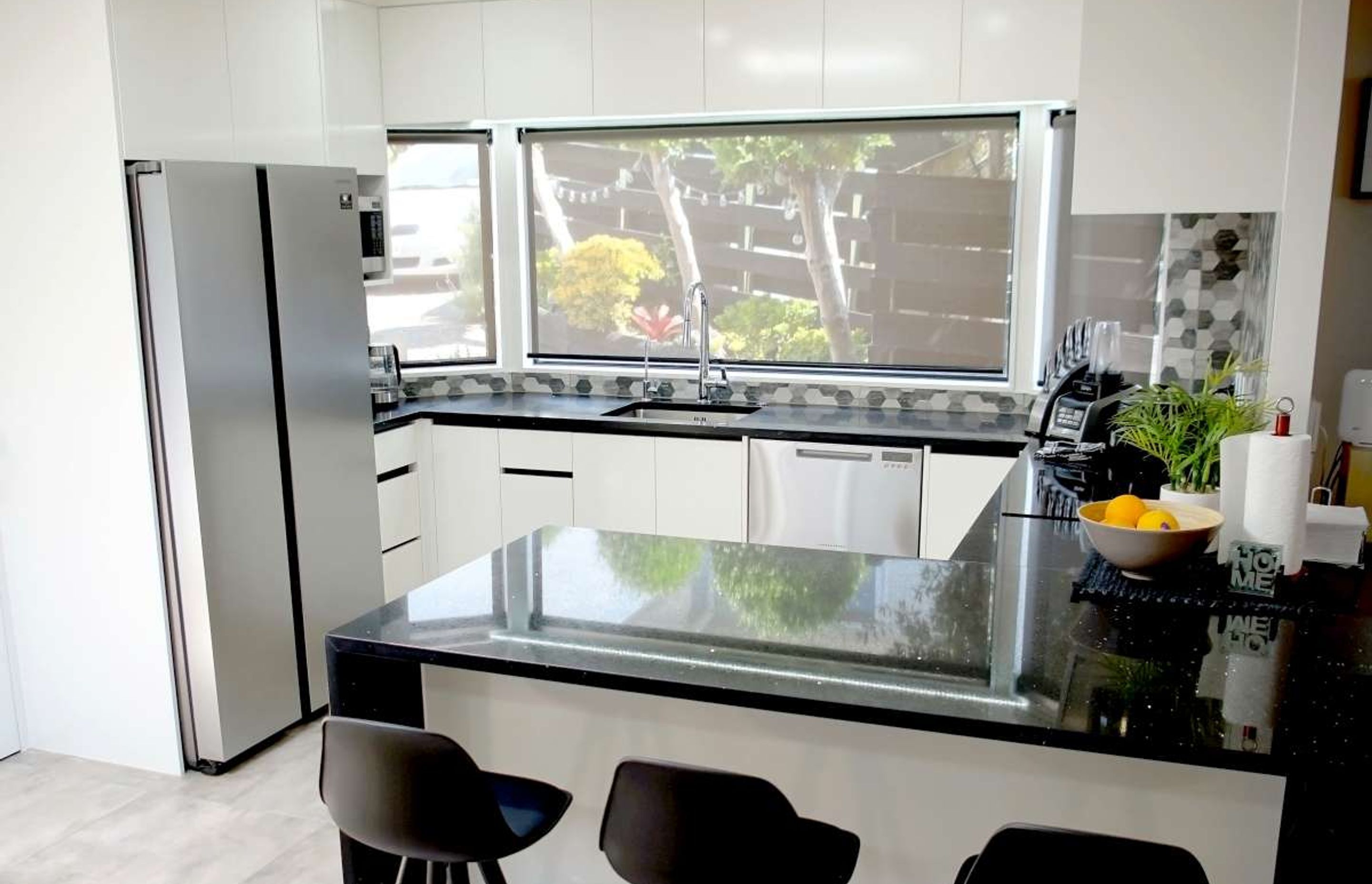 Retro Style Black and White Kitchen