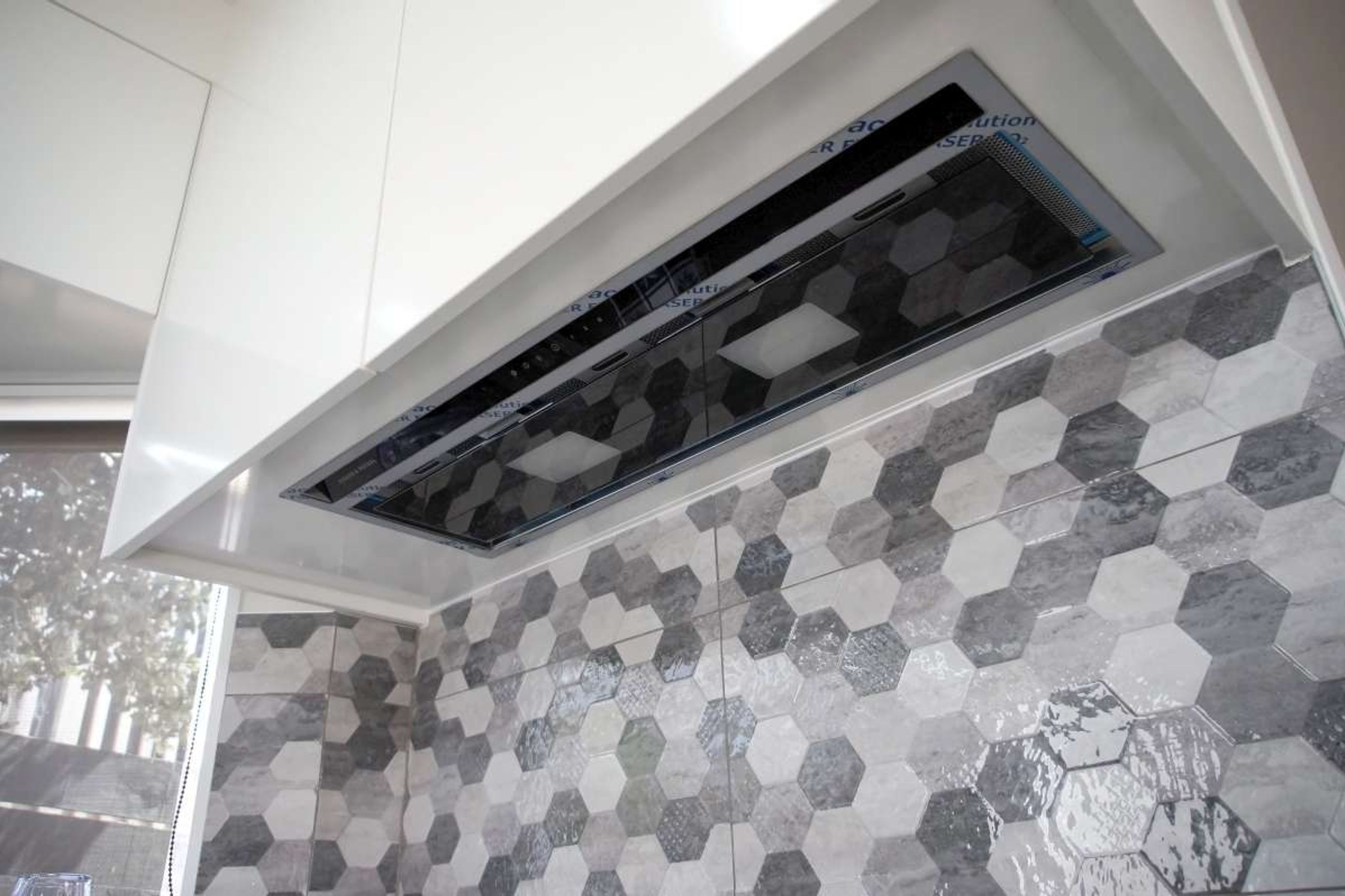 Retro Style Black and White Kitchen