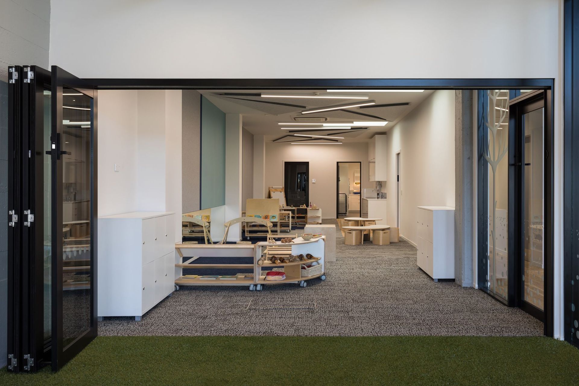 ACG Parnell by Fat Parrot