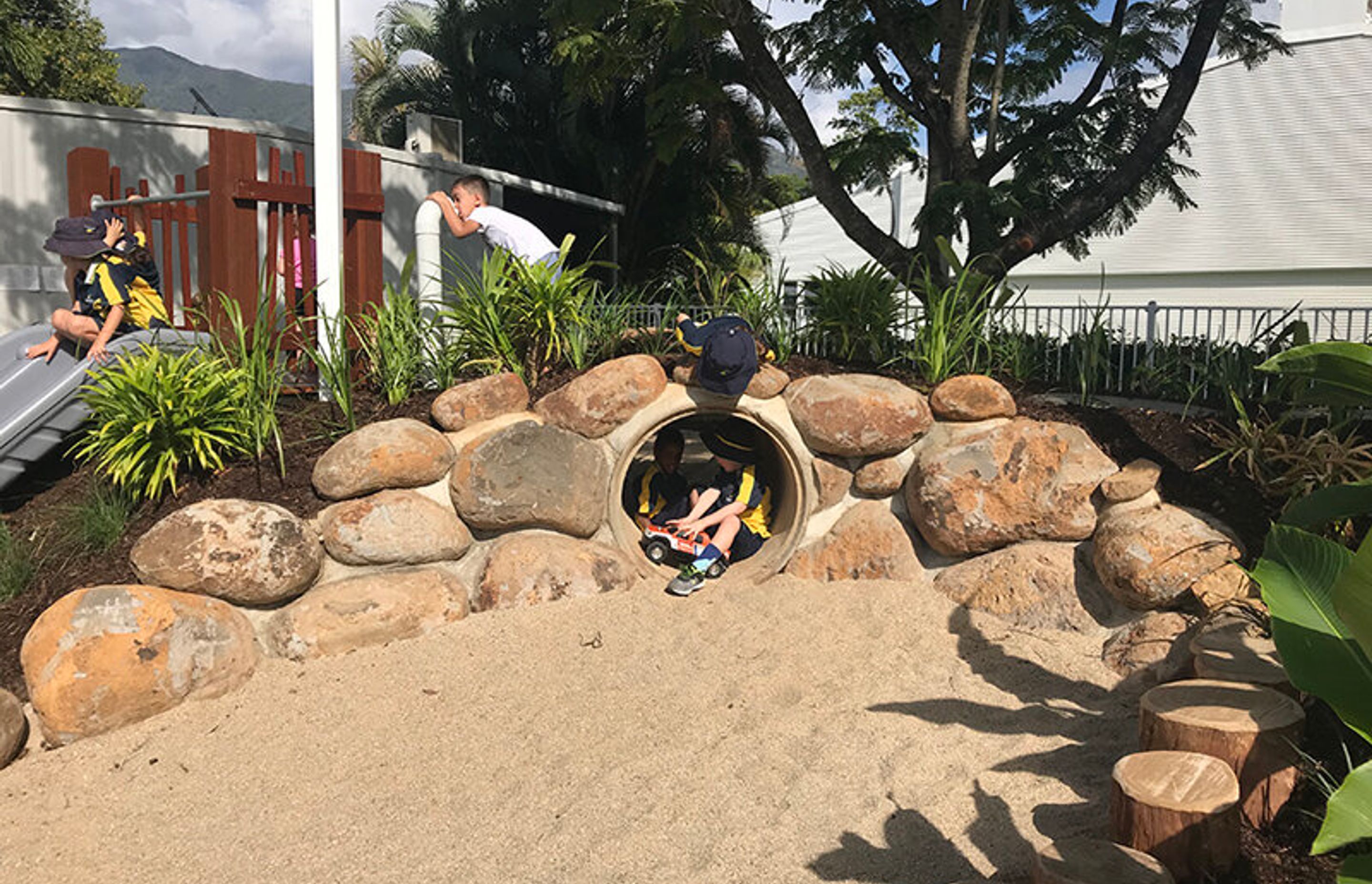 Freshwater Christian College Learning Outdoor Nature Play
