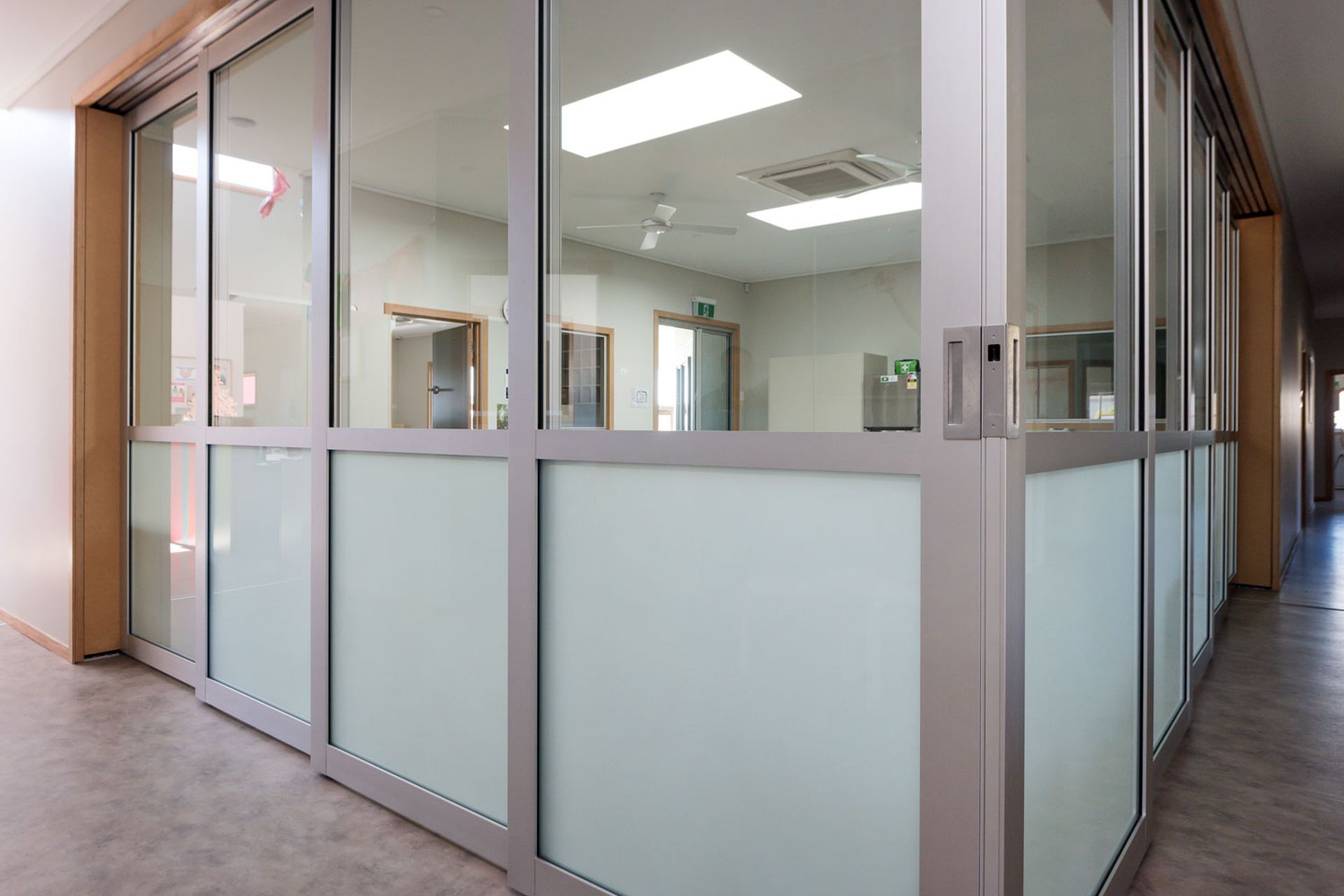 CS OvertakingDoors cavity slider, CS NewYorker door, CL400 Magnetic handle