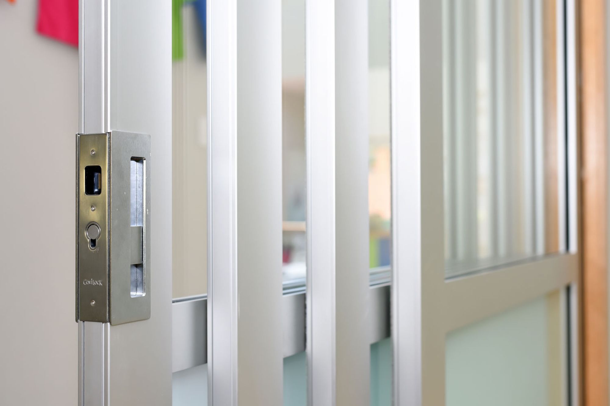 CaviLock CL400 Magnetic handle on CS NewYorker door